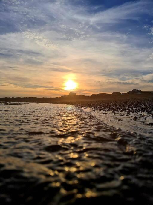 Awave From It All - Escape The City Life Jaywick Sands Екстериор снимка